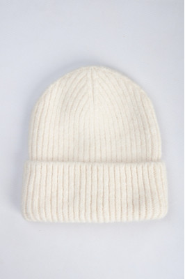 Шапка жіноча